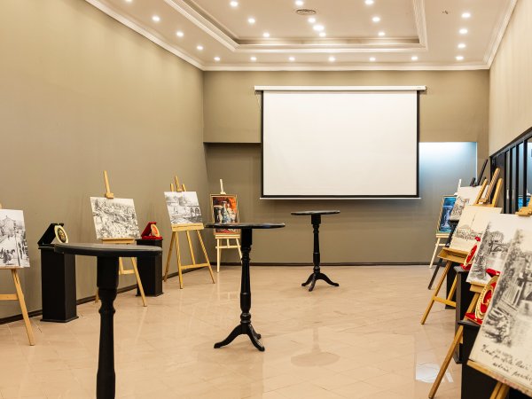 Pt Event — Sergi düzeni ve sunum alanı (30)