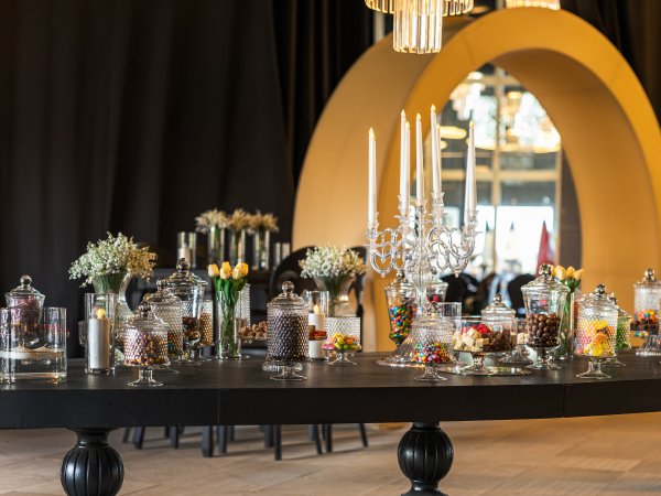 Pt Event — Davet masası, çiçek ve dekorasyon ayrıntıları (41)