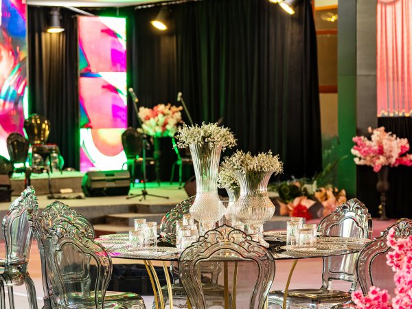 Pt Event — Davet masası, çiçek ve dekorasyon ayrıntıları (42)